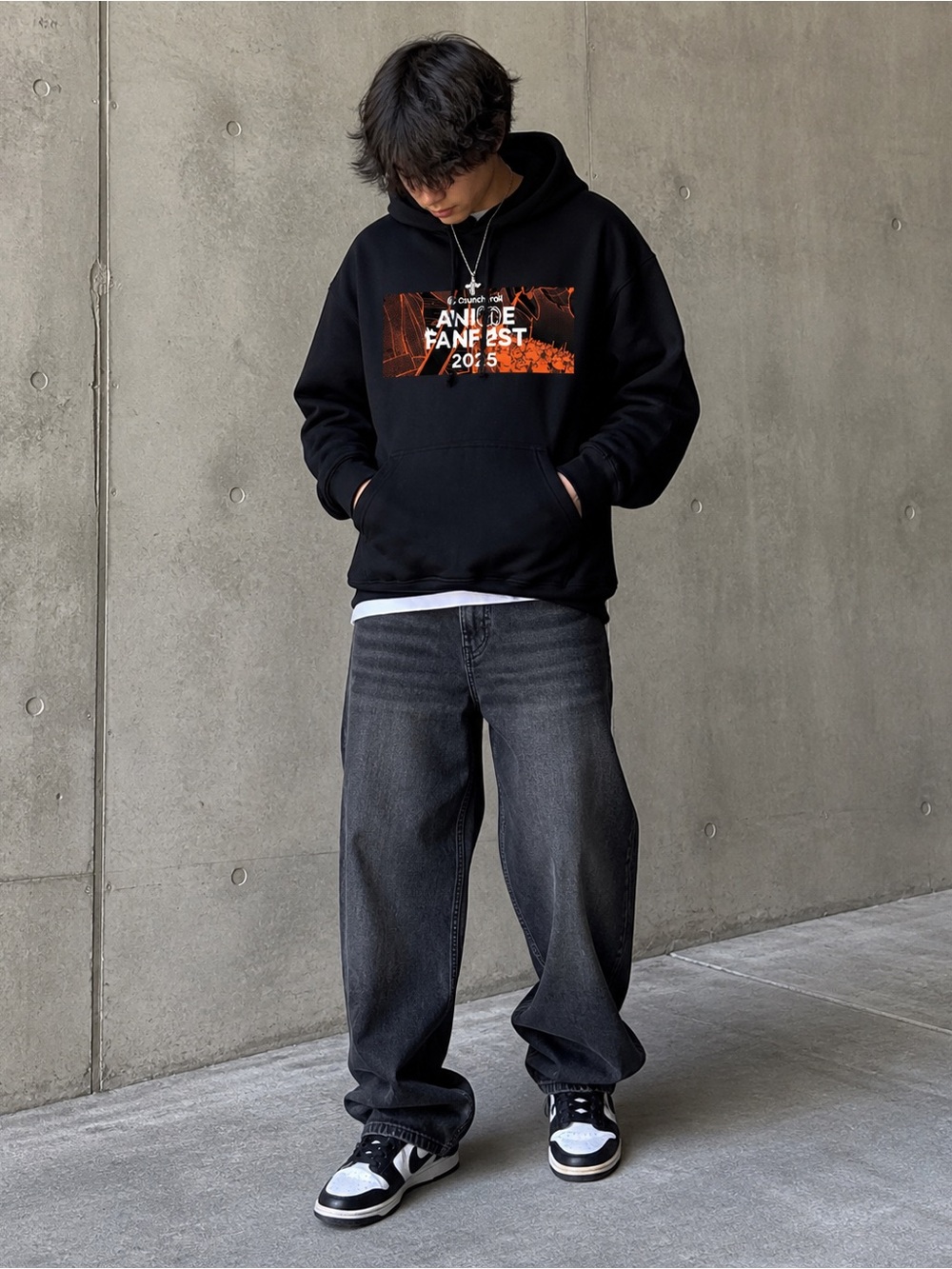 Crunchyroll Anime FanFest 2025 Hoodie Size L Black Graphic Streetwear